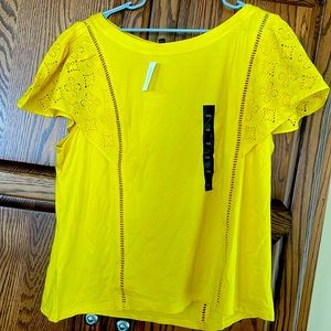Banana republic woman’s top